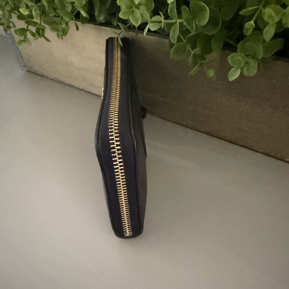 Coach Wallet - Picture 7 of 12